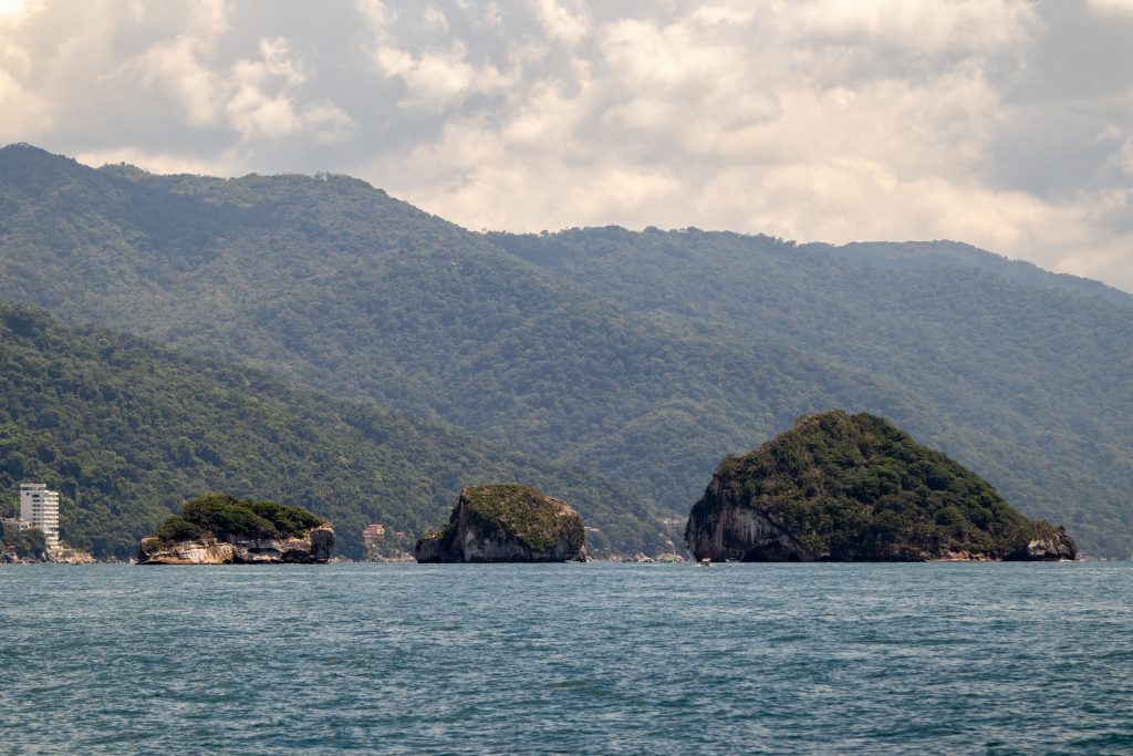 yacht charter in puerto vallarta